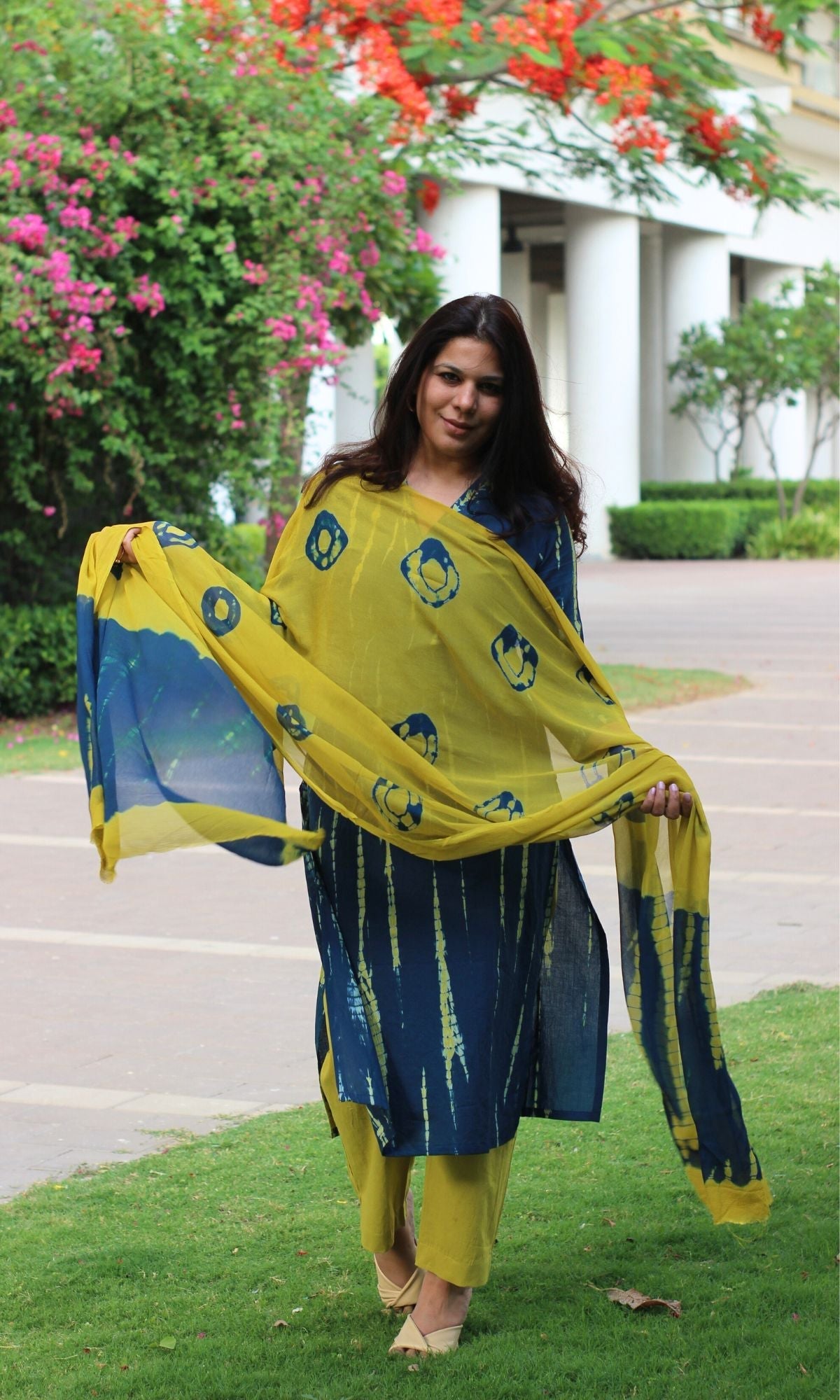 Cotton Blue Tie and Dye Suit set with Chiffon Dupatta - Baareeki