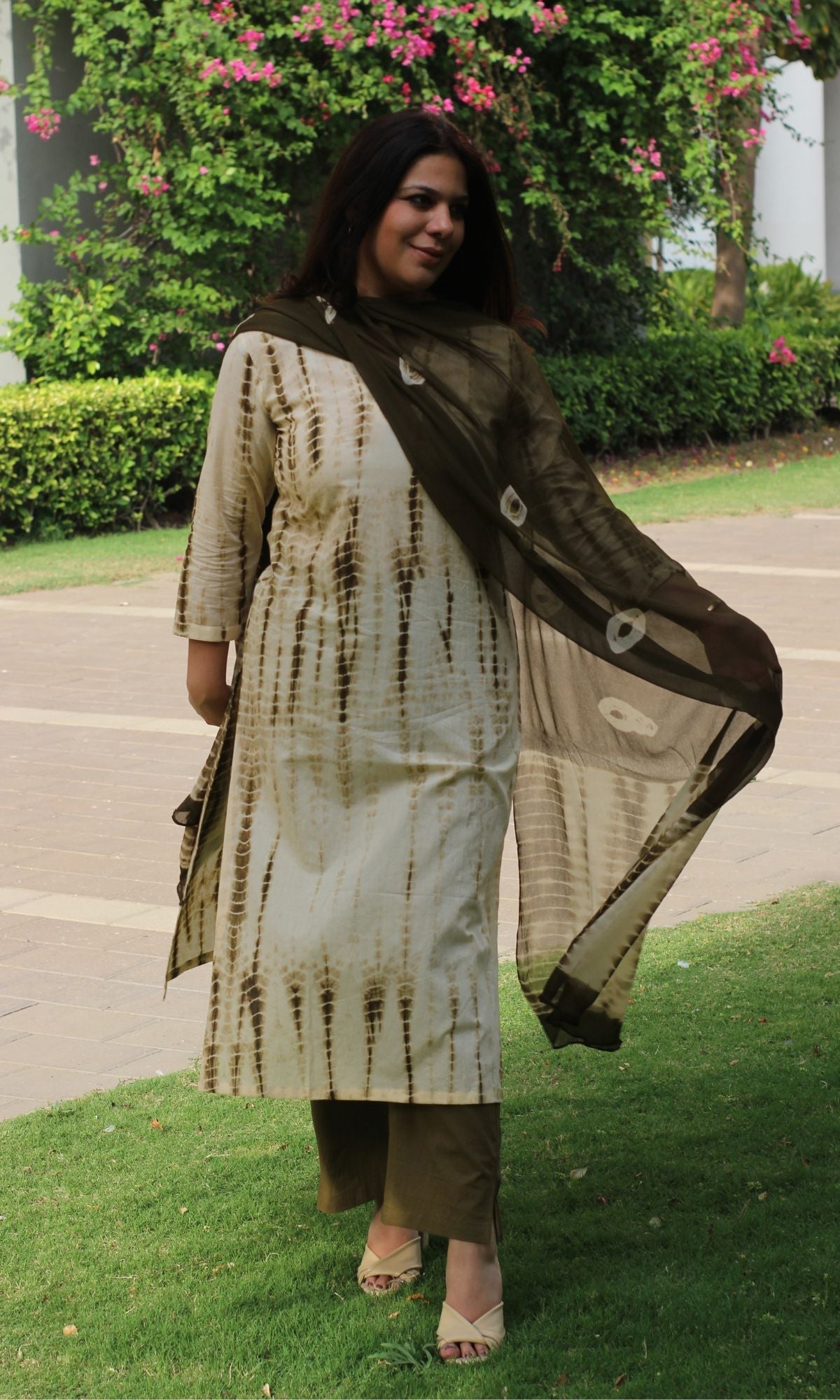 Cotton Handblock Beige Tie and Dye Suit set with Chiffon Dupatta - Baareeki