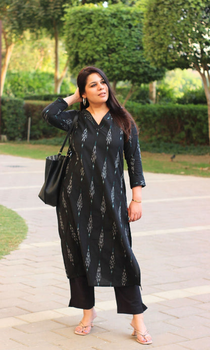 Cotton Ikat Black V - neck Kurta - Baareeki