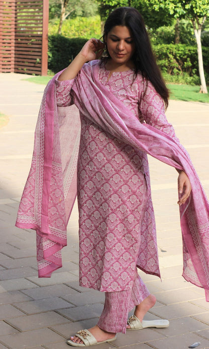 Cotton Onion Pink Printed Suit Set with Printed Cotton Dupatta - Baareeki