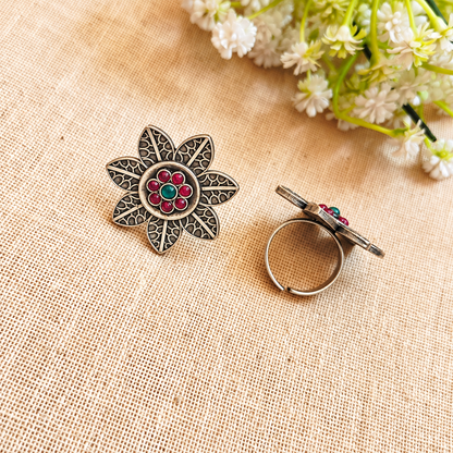 Flower Silver Look Alike Oxidized Ring