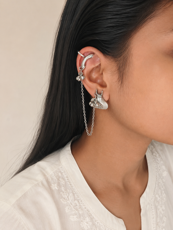 Telly Phone Silver Look Alike Oxidized Earcuff