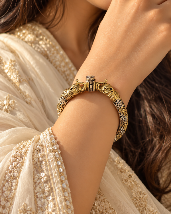 Teyra Silver Look Alike Dual Tone Kada