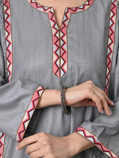 Fizza Lace Detail Kurta
