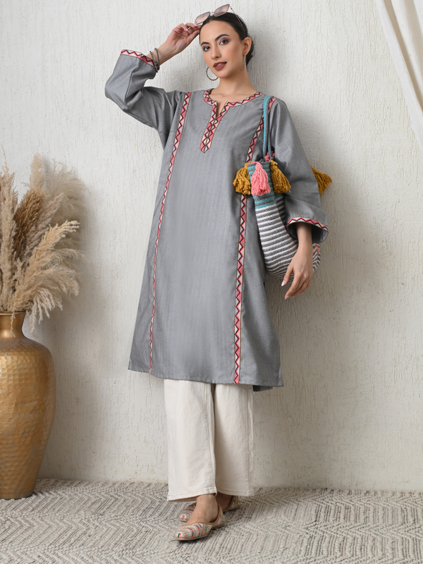 Fizza Lace Detail Kurta
