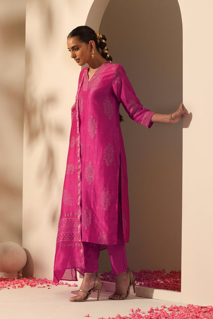Murraya Viva Magenta Embroidered Chanderi Kurta Set of 3
