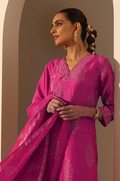 Murraya Viva Magenta Embroidered Chanderi Kurta Set of 3