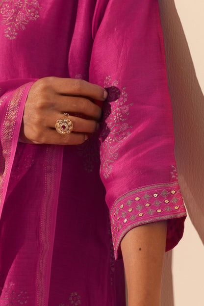 Murraya Viva Magenta Embroidered Chanderi Kurta Set of 3