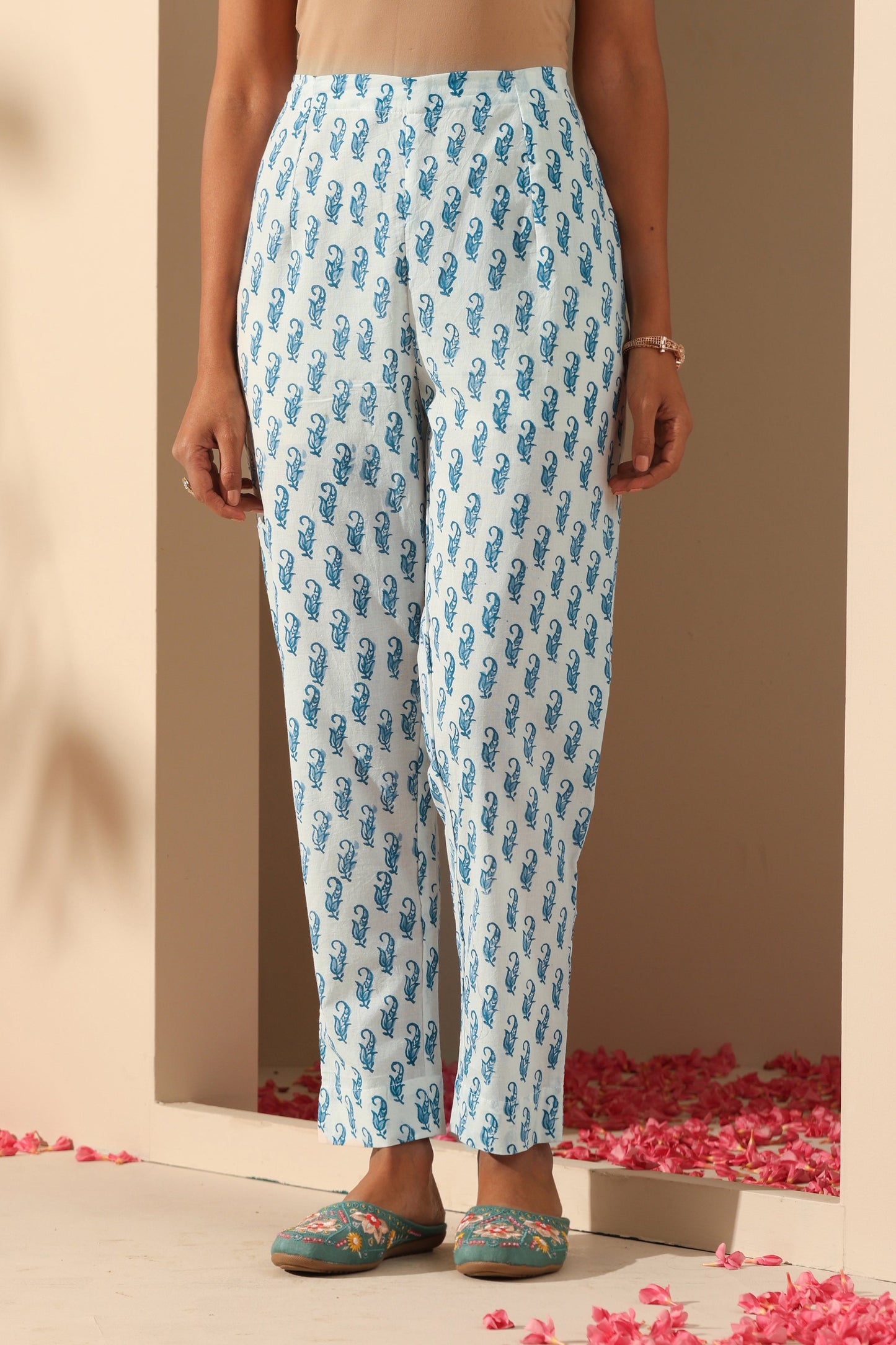 Murraya Blue Rose Chanderi Kurta Set of 3