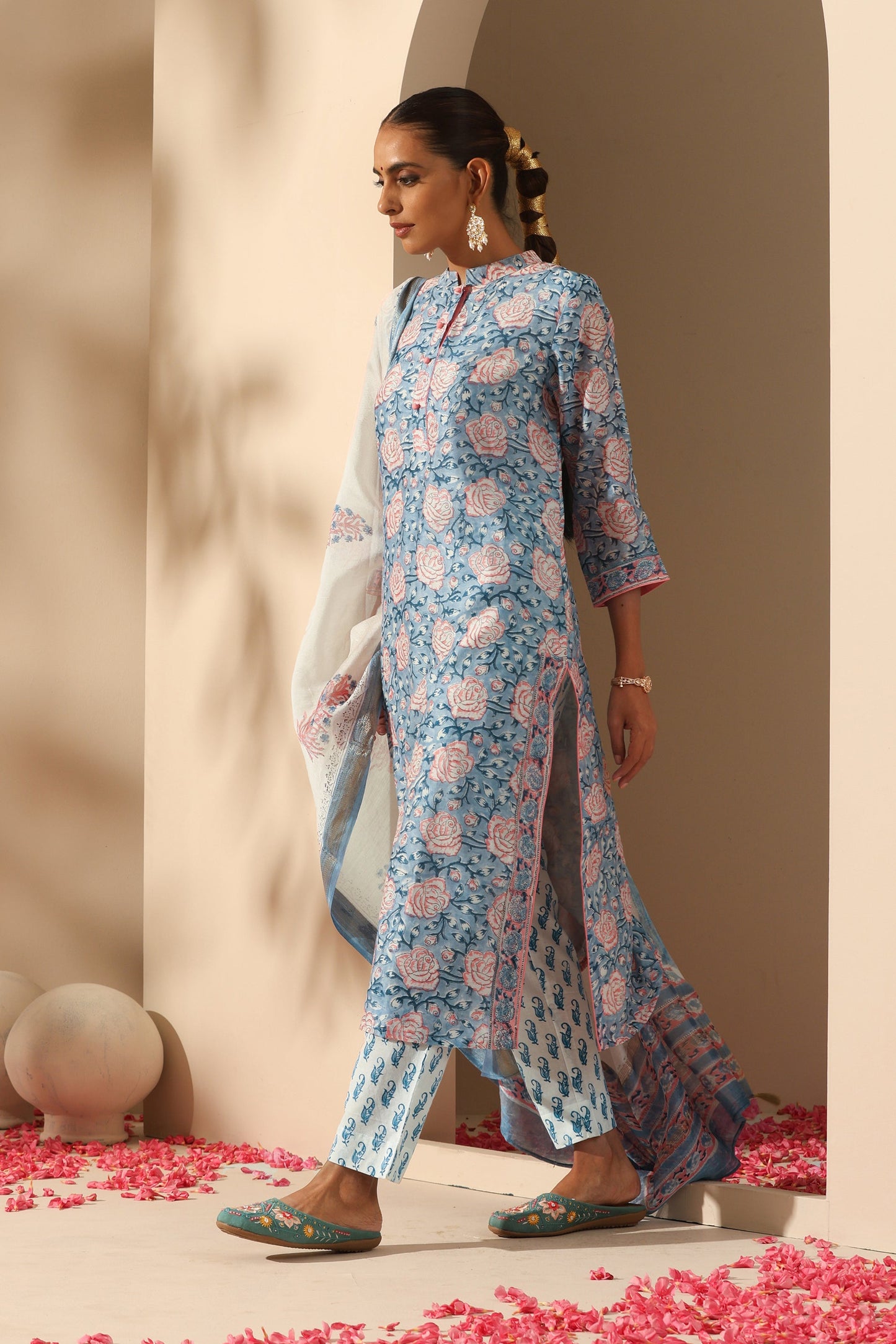 Murraya Blue Rose Chanderi Kurta Set of 3