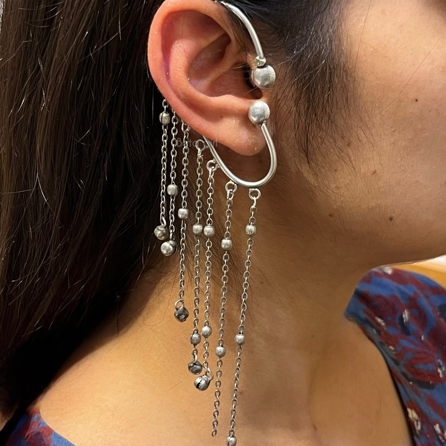 Rophy Oxidized Earcuff With Drop Chain