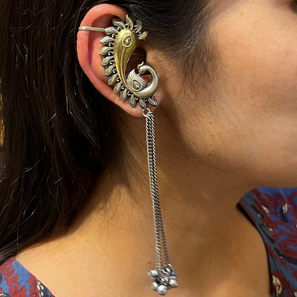 Pllint Traditional Peacock Earcuff with Chain