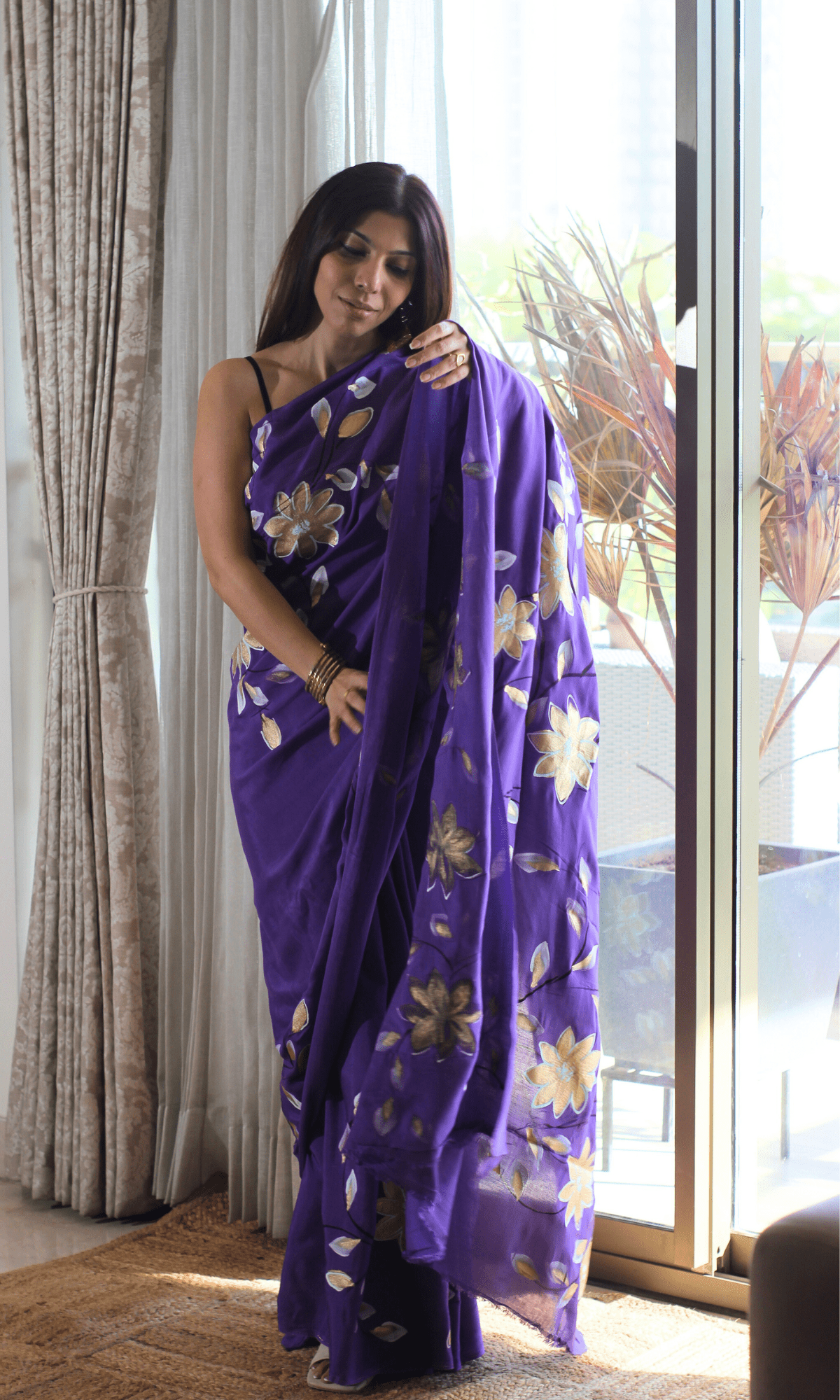 Princess Elara Muslin Silk Handbrush Painted Saree - Baareeki