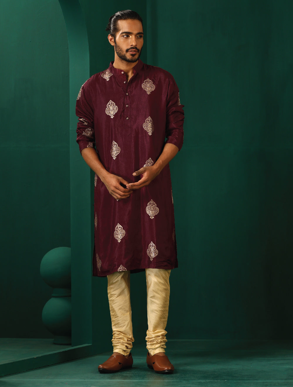 trueBrowns Men's Wine Geometric Viscose Silk Long Kurta