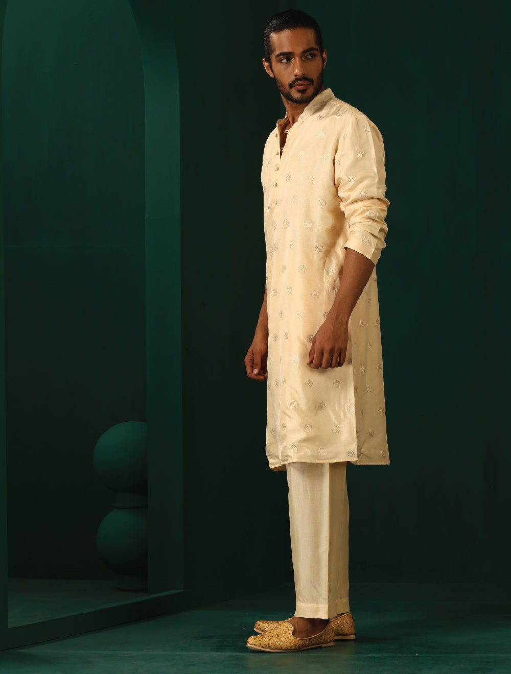 trueBrowns Men's Ivory Geometric Floral Viscose Silk Long Kurta