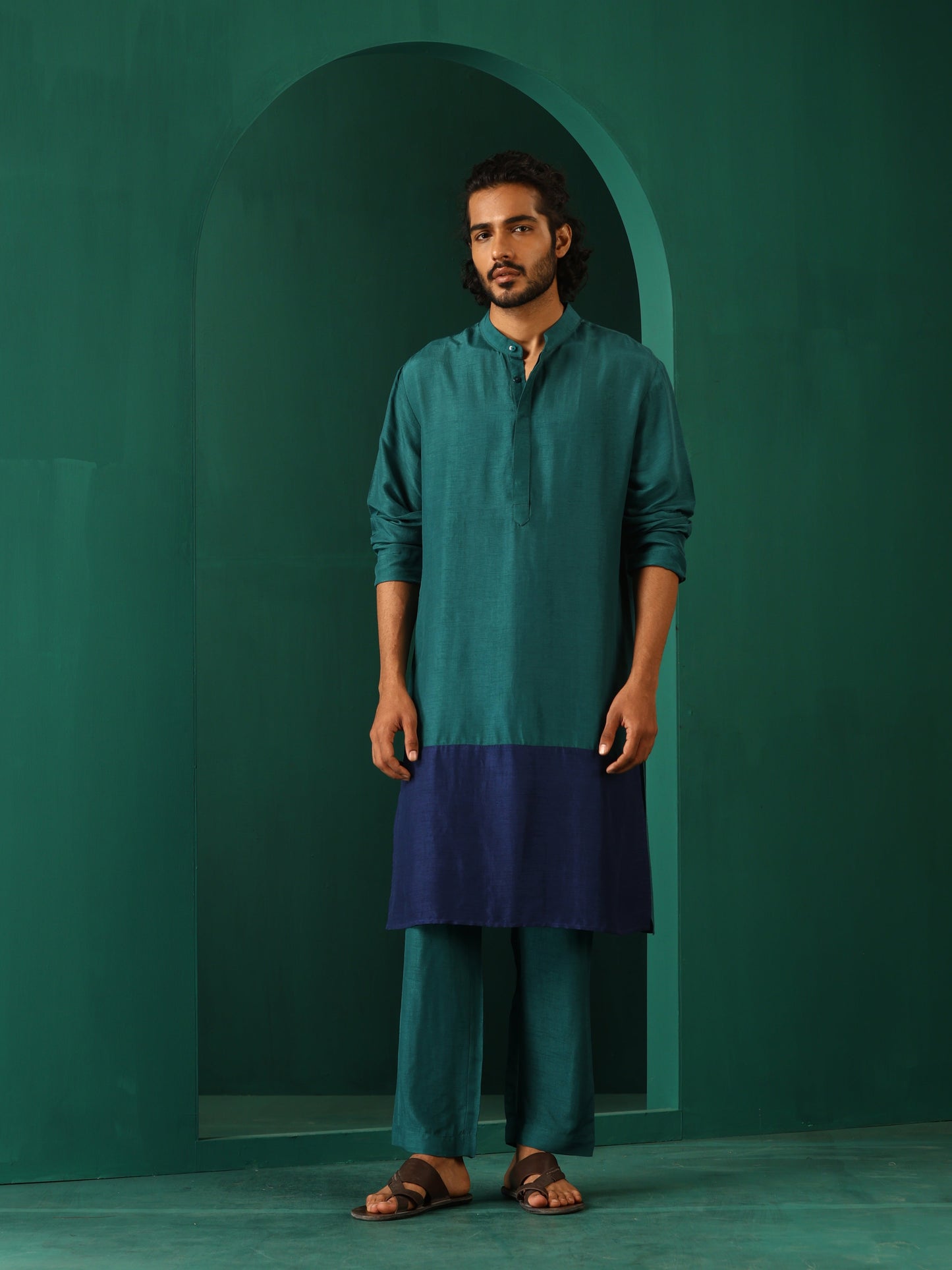 trueBrowns Men's Blue Color Block Silk Long Kurta