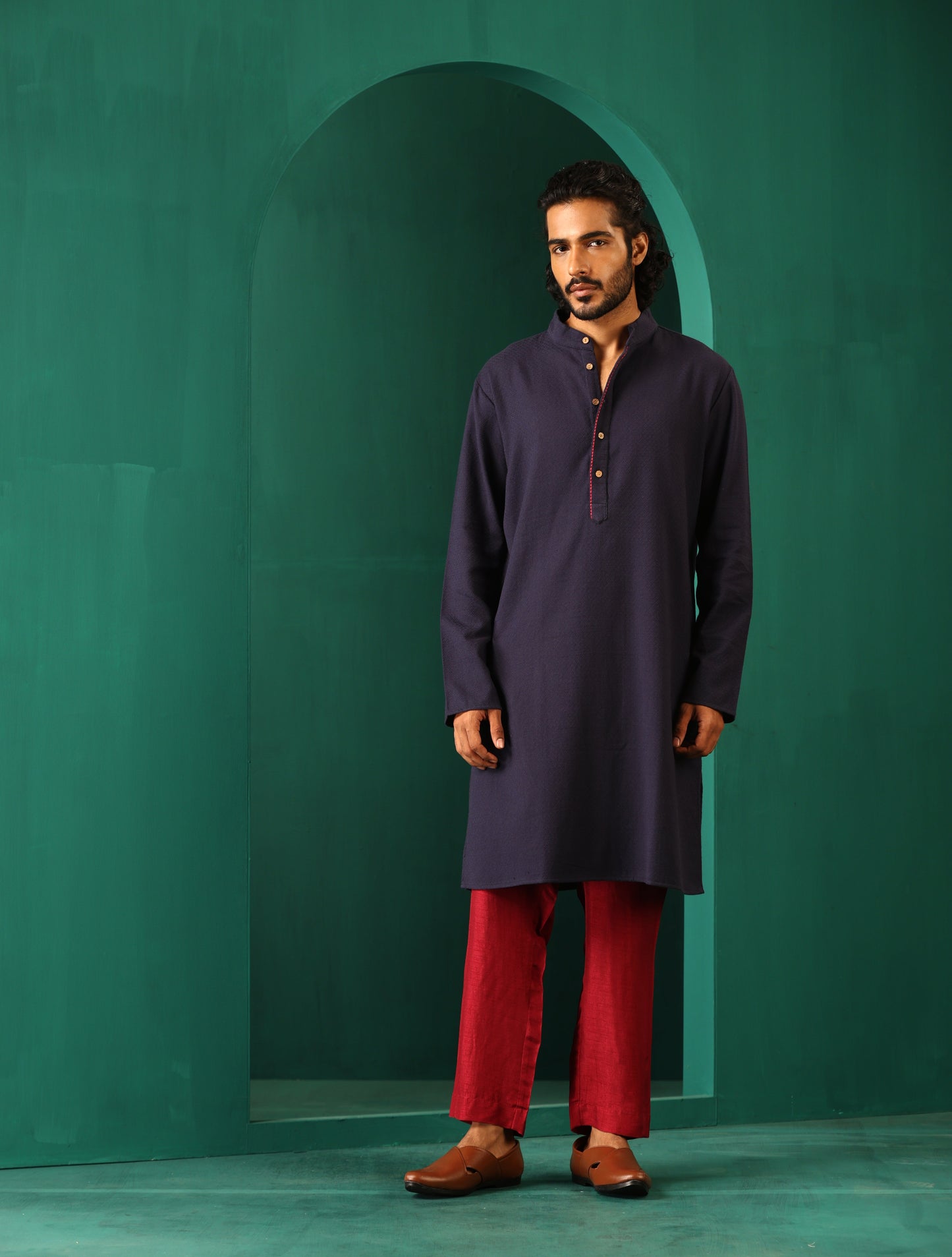 trueBrowns Men's Navy Dobby Textured Kurta