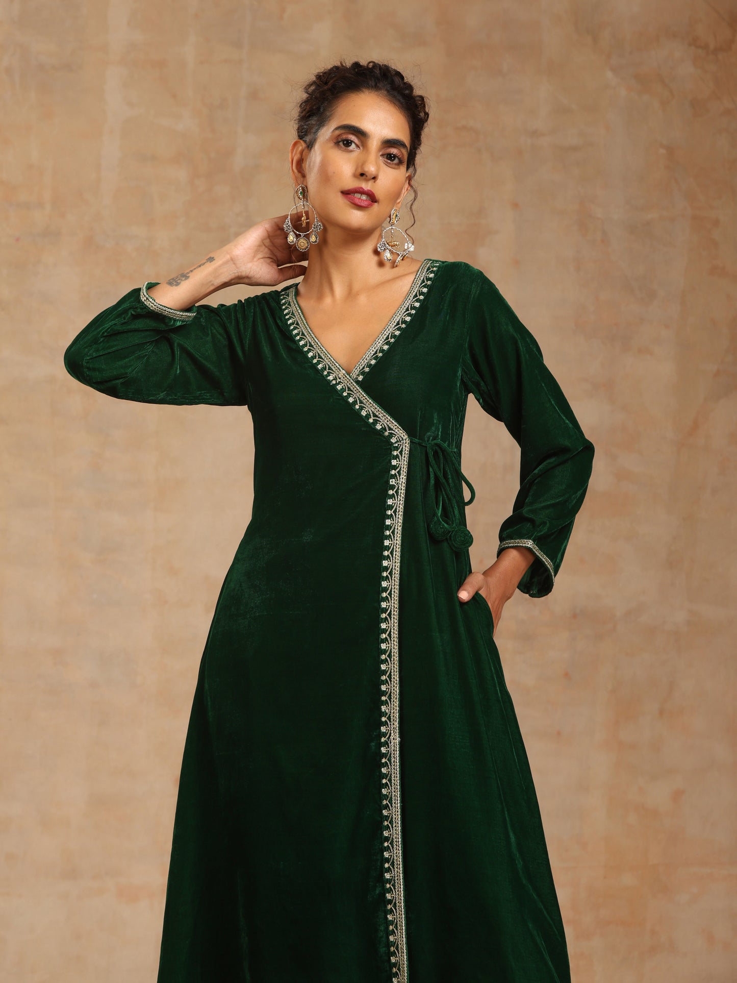 trueBrowns Green Velvet Embroidered Angrakha Kurta