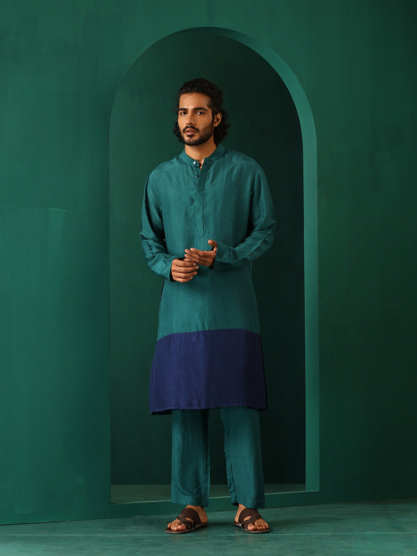 trueBrowns Men's Blue Color Block Silk Long Kurta