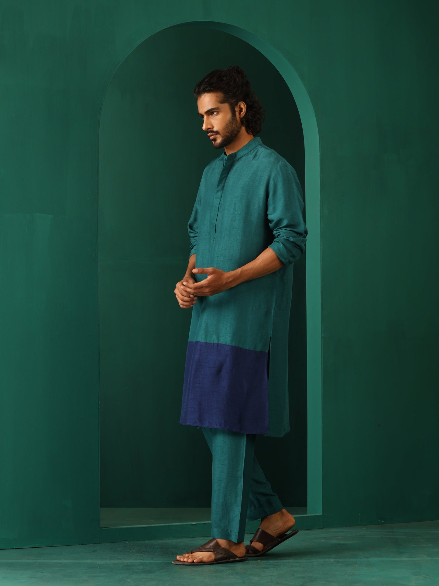 trueBrowns Men's Blue Color Block Silk Long Kurta