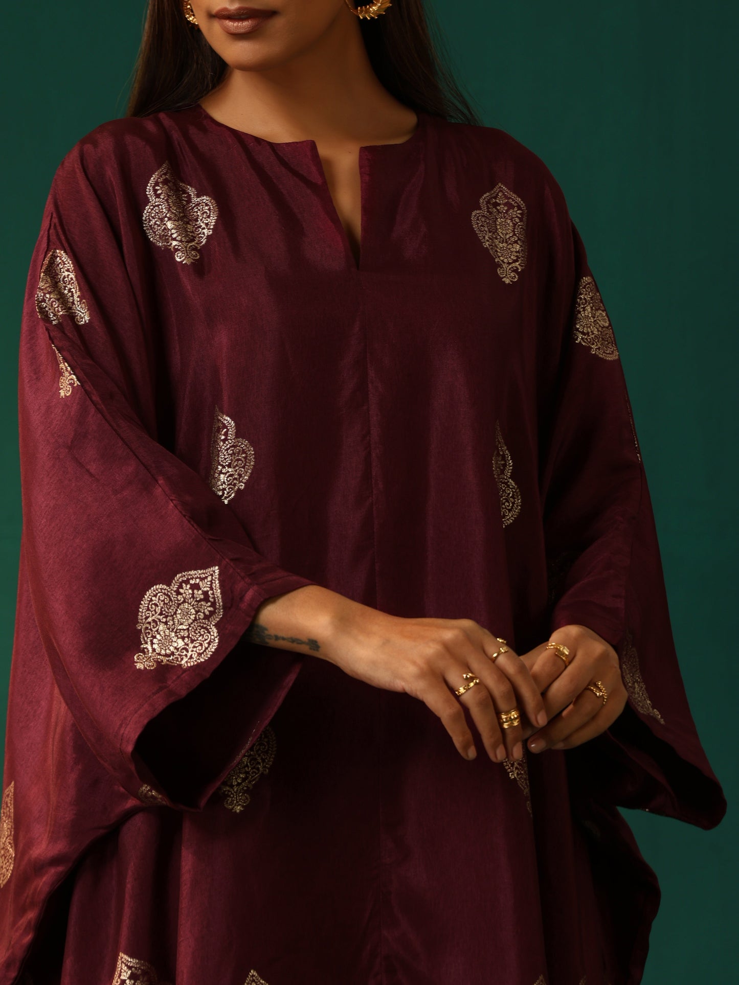 trueBrowns Wine Geometric Viscose Silk Kaftan Kurta Pant Set