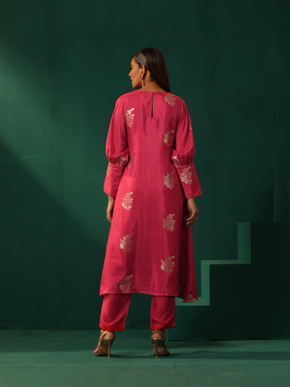 trueBrowns Pink Floral Viscose Silk Round Neck Puff Sleeve Kurta Pant Set