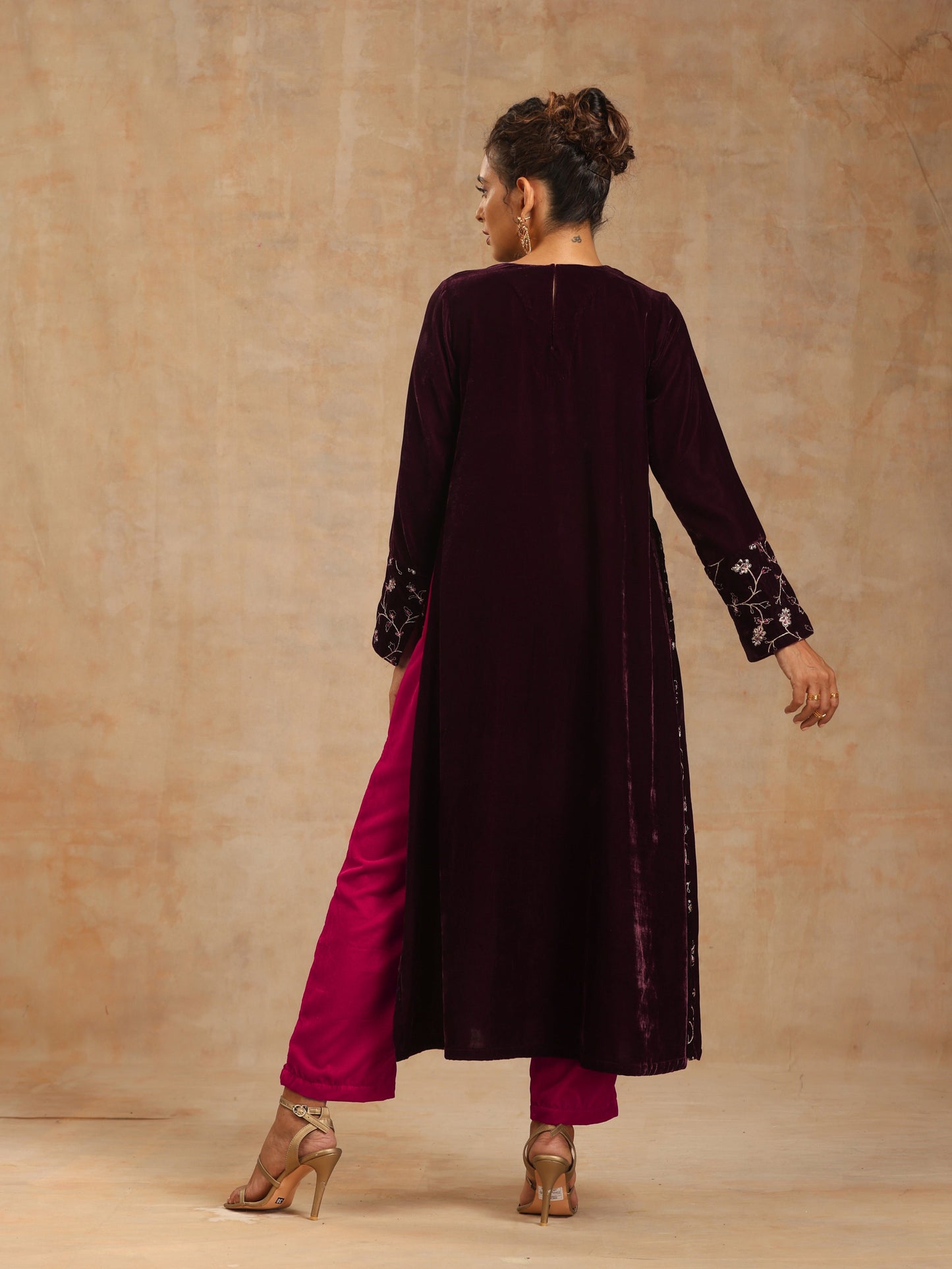 trueBrowns Wine Velvet Embroidered Kurta