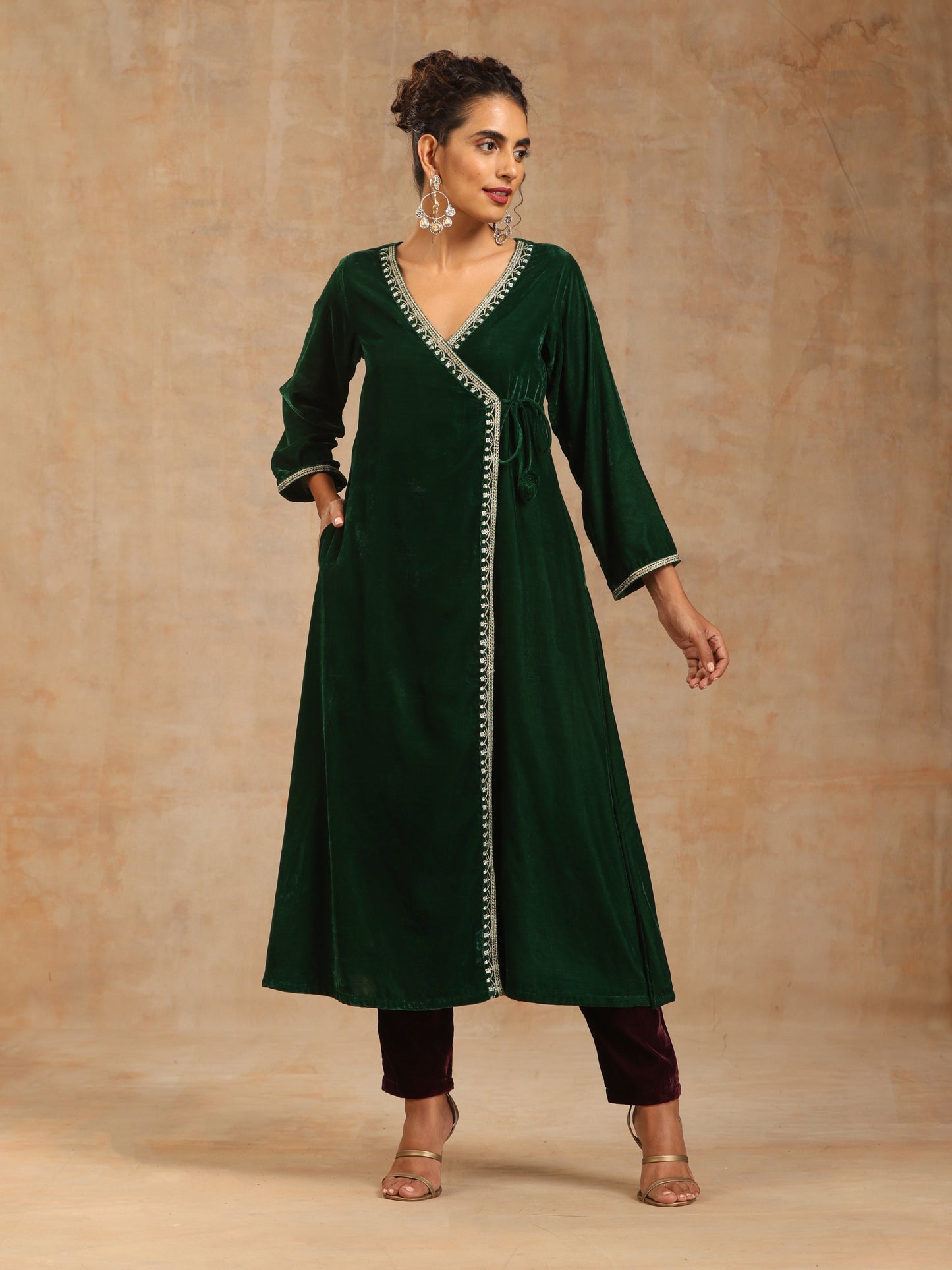 trueBrowns Green Velvet Embroidered Angrakha Kurta