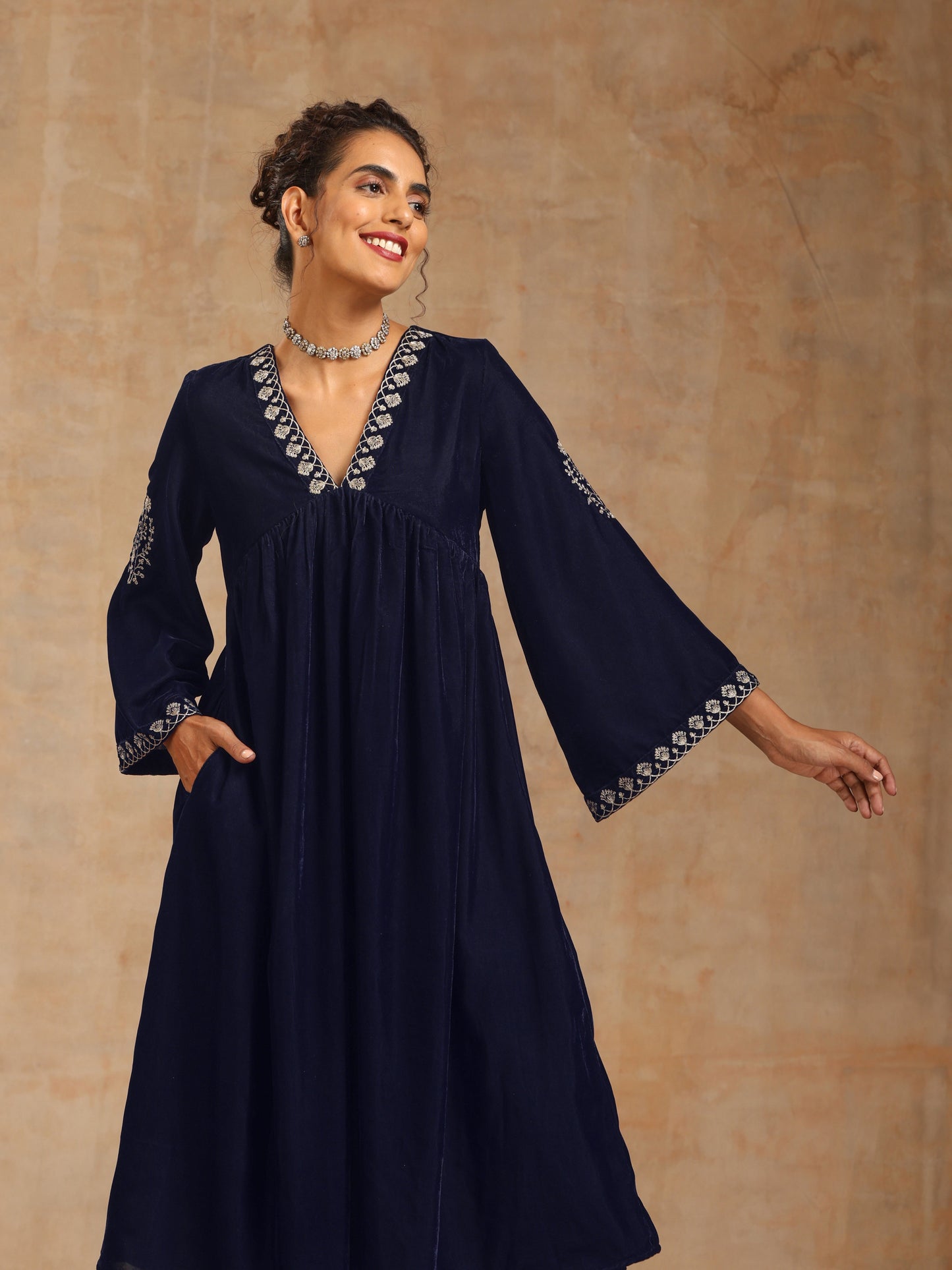 trueBrowns Midnight Blue Velvet Embroidered Kurta