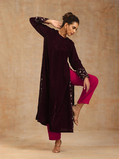 trueBrowns Wine Velvet Embroidered Kurta