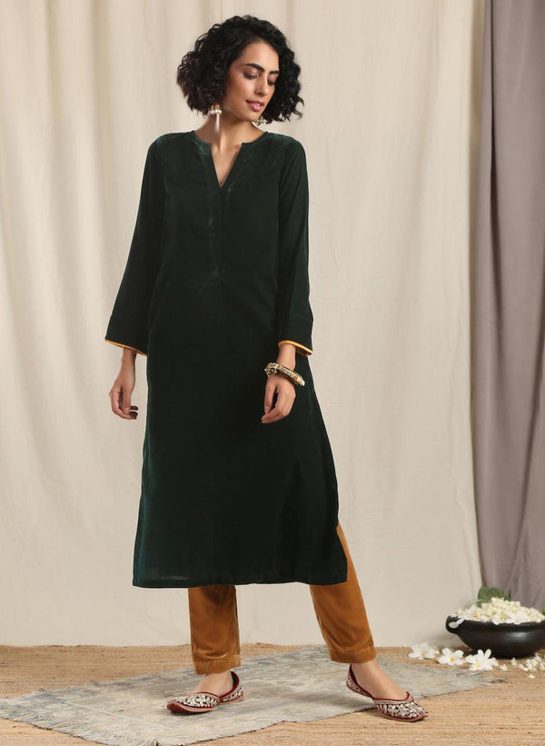 Green Velvet Slit Kurta - trueBrowns