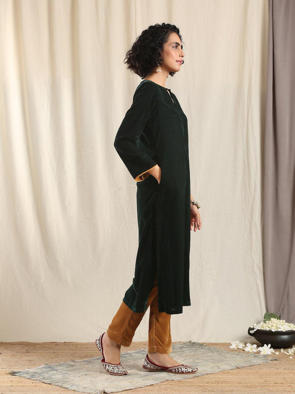 Green Velvet Slit Kurta - trueBrowns