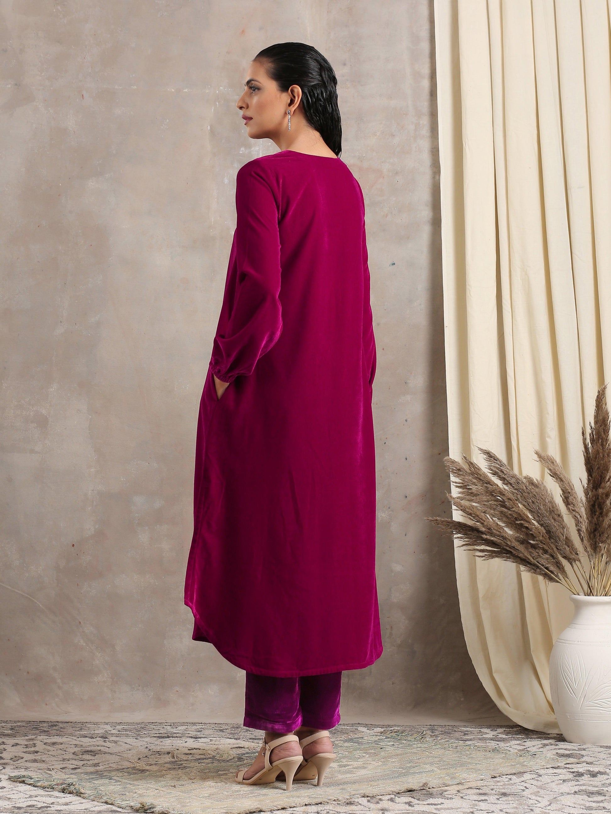 Pink Velvet Pleated Kurta - trueBrowns