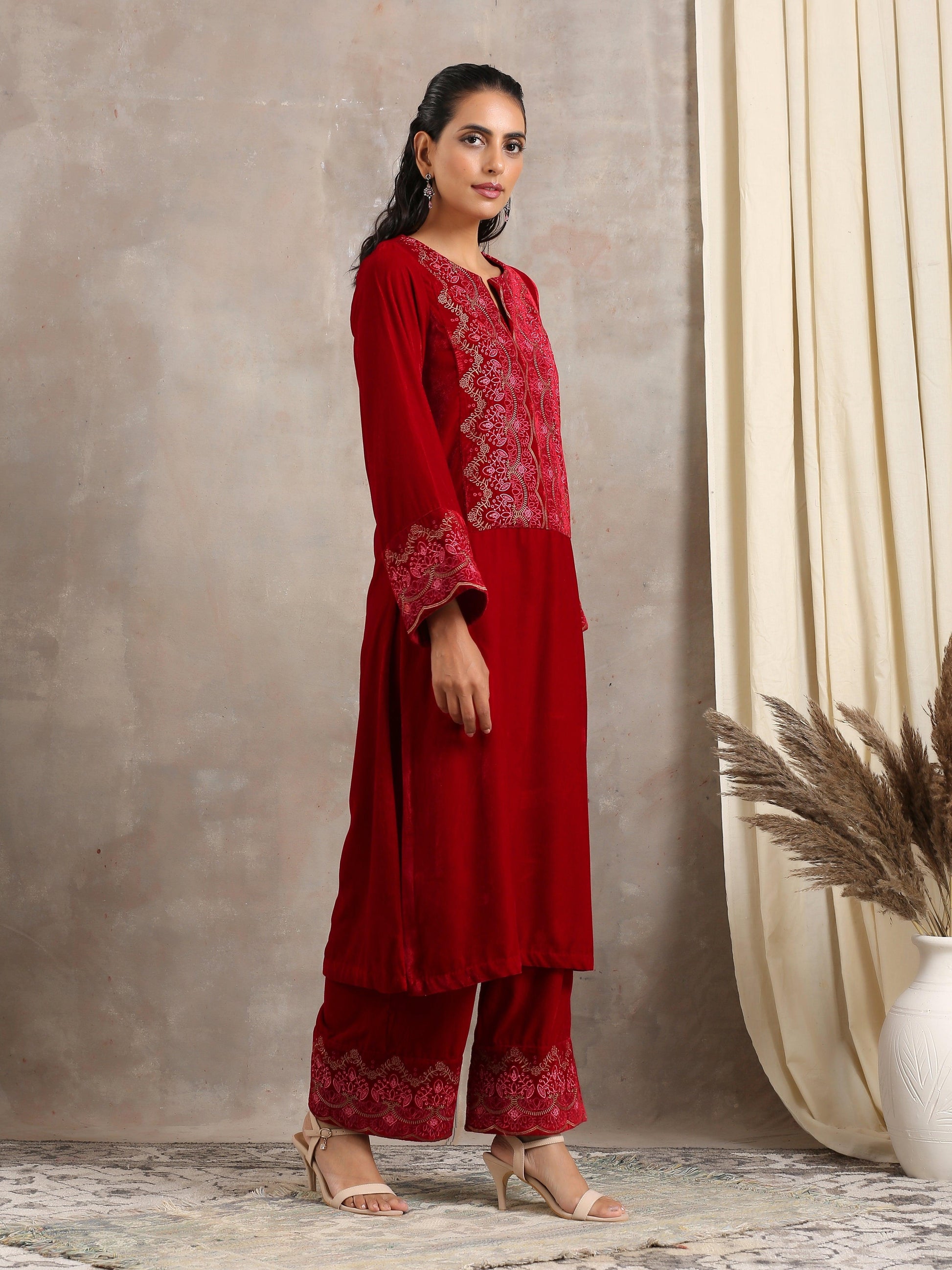 Red Velvet Embroidered Slit Kurta - trueBrowns